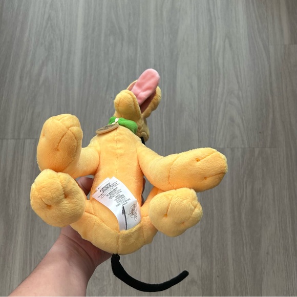 Pluto stuffed animal - Picture 2 of 4